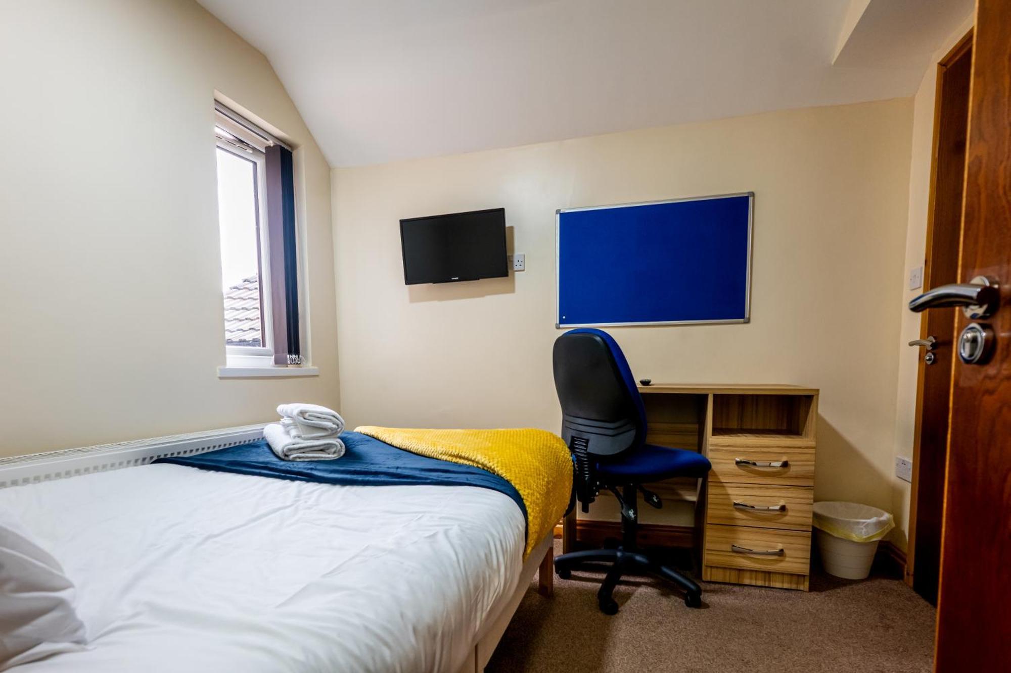 Private Rooms With Private Bathrooms In Selly Oak Бирмингам Екстериор снимка