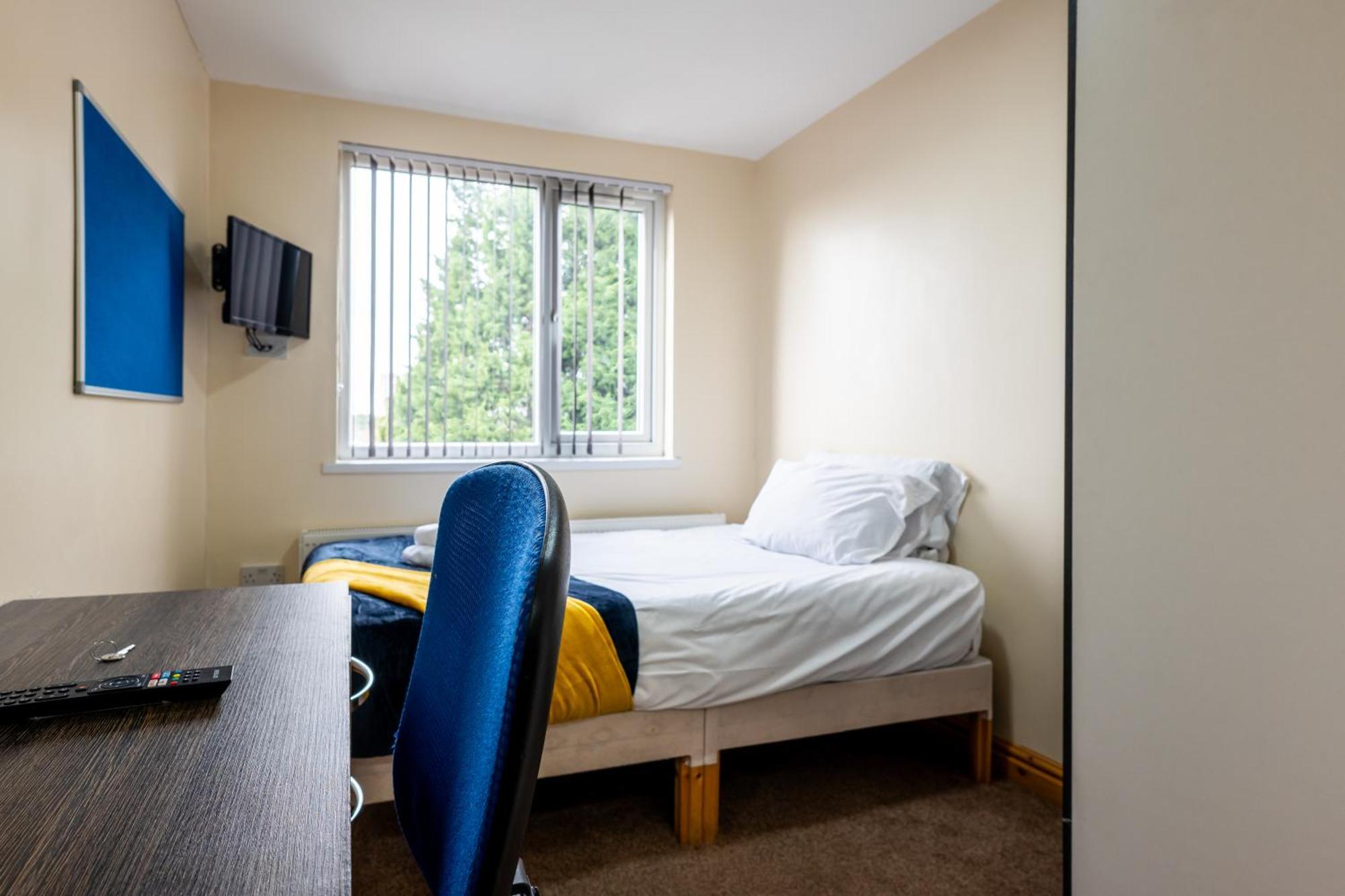 Private Rooms With Private Bathrooms In Selly Oak Бирмингам Екстериор снимка